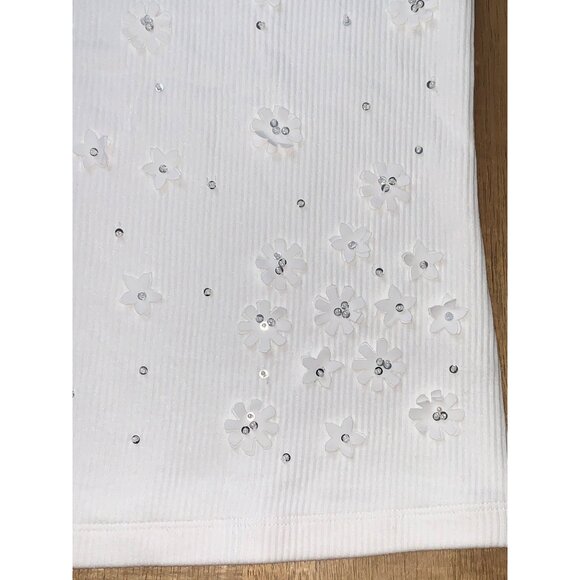 A New Day Womens White Floral Embellished Ribbed Tank Top With Spaghetti Straps - Picture 14 of 15